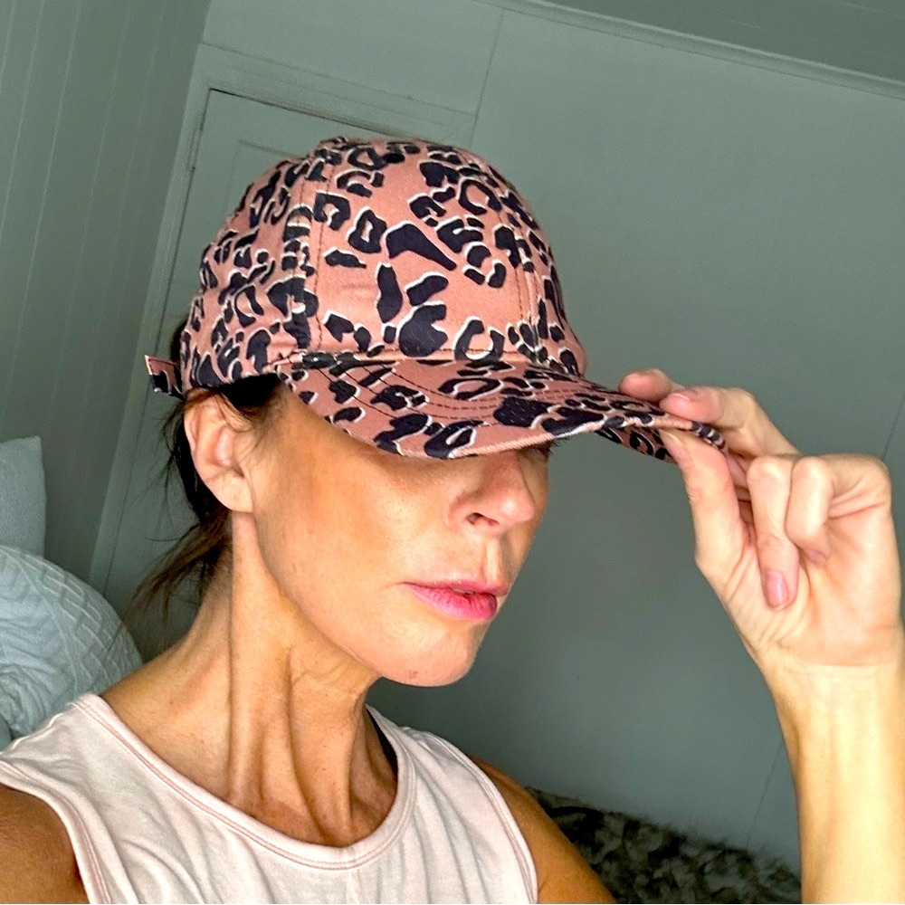 Animal print cotton baseball cap